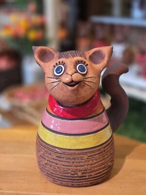 Kočka střední v triku (v 22 cm)