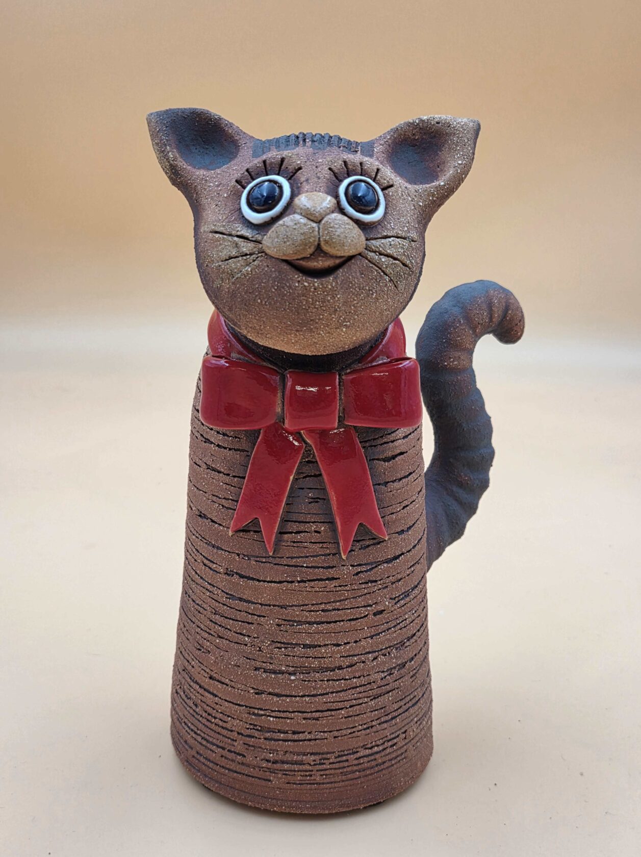 Kočka s mašlí vyšší (v 22 cm)